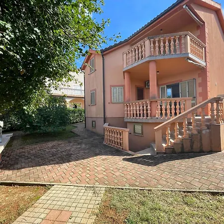 Apartament Irini *