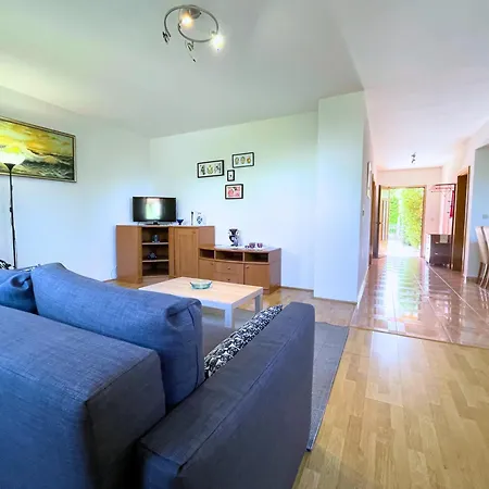 Apartament Irini *