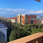Irini Apartamento *