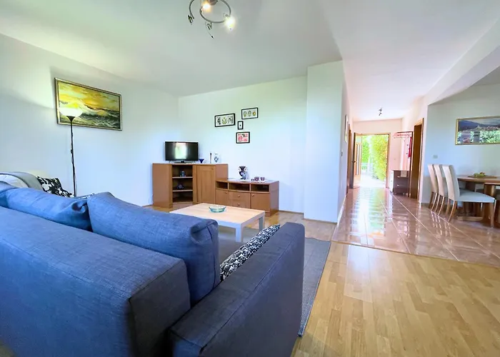 Apartman Irini *