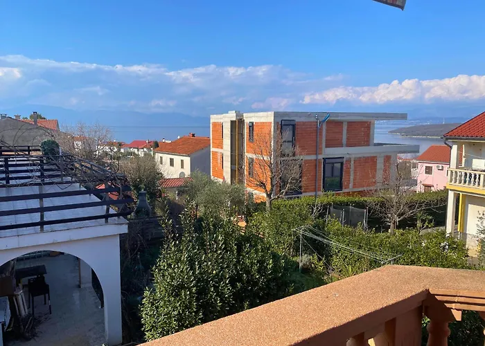 Irini Apartman *